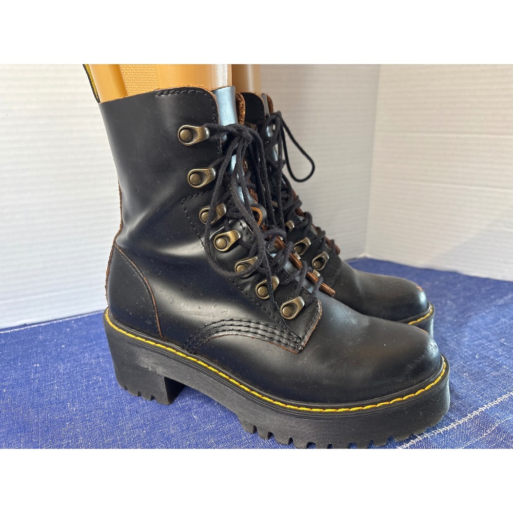 Dr. Martens Leona Black Leather Platform Heeled Boots Women's Size 6 US L AW004